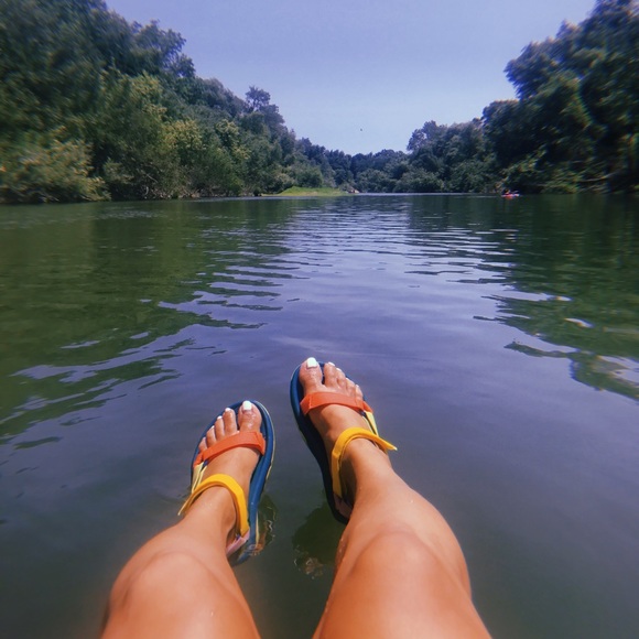 CHEERS, NICE TO MEET YOU 🥂 - Picture 6 of 12